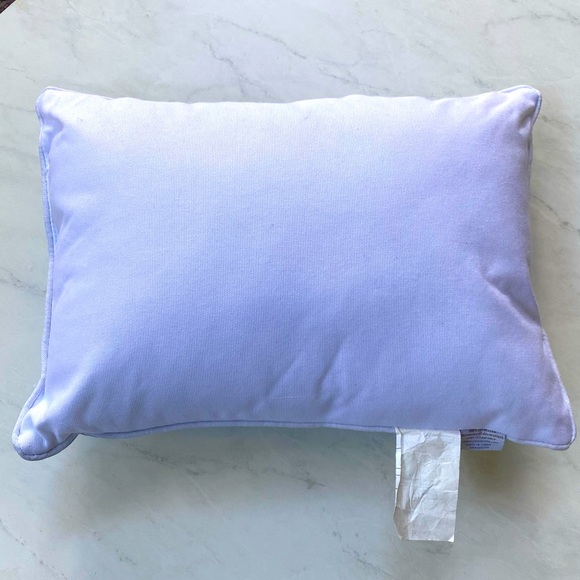 Throw Pillow - Embroidered - Blue White - 14” x 20” NWT - Picture 4 of 7